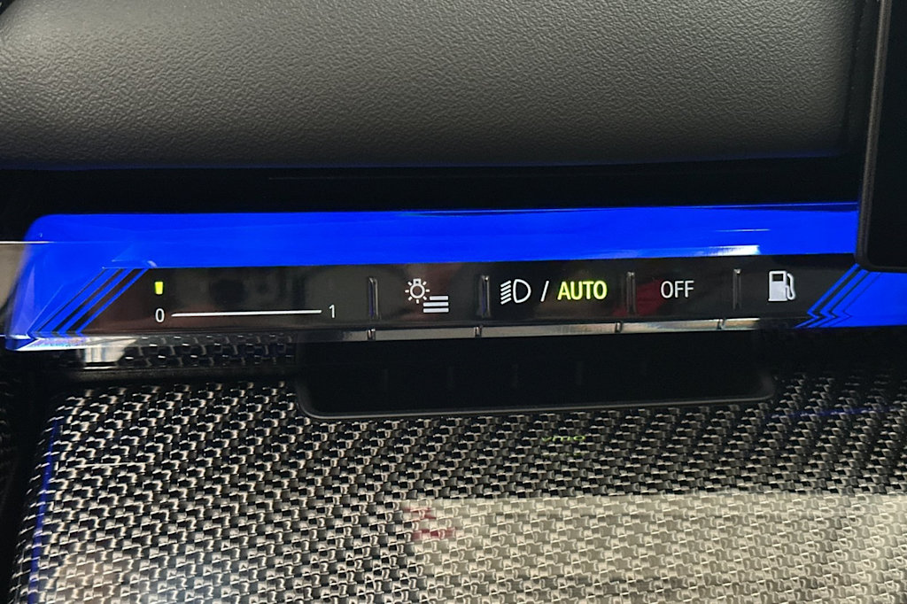 Thumbnail: 2025 BMW M5 - 29