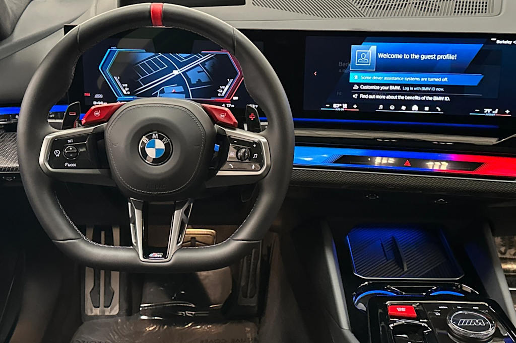 Thumbnail: 2025 BMW M5 - 12