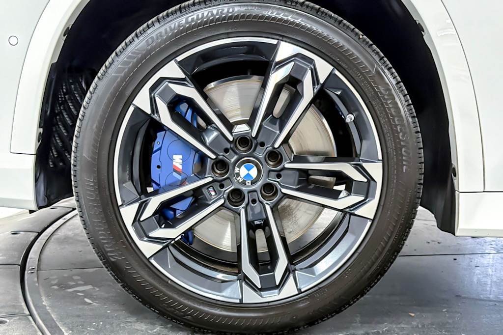 Thumbnail: 2024 BMW X1 - 8