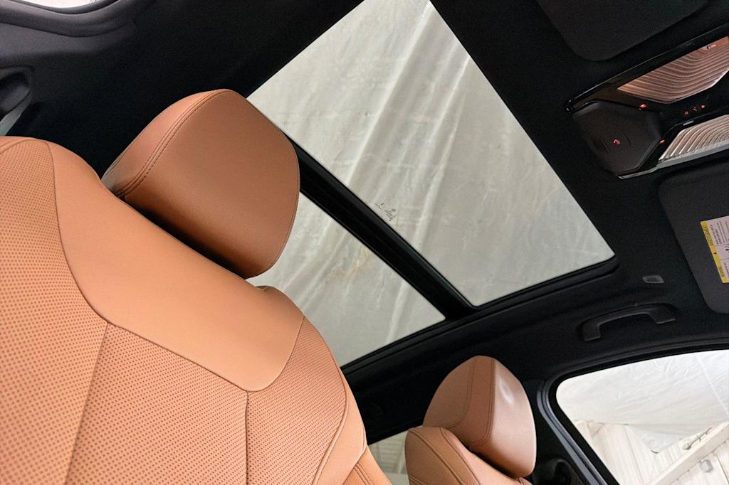 Thumbnail: 2024 BMW X3 - 23