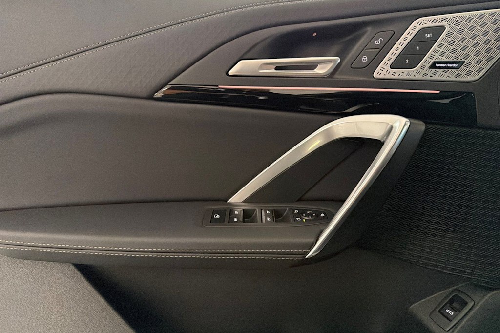 Thumbnail: 2025 BMW X2 - 21