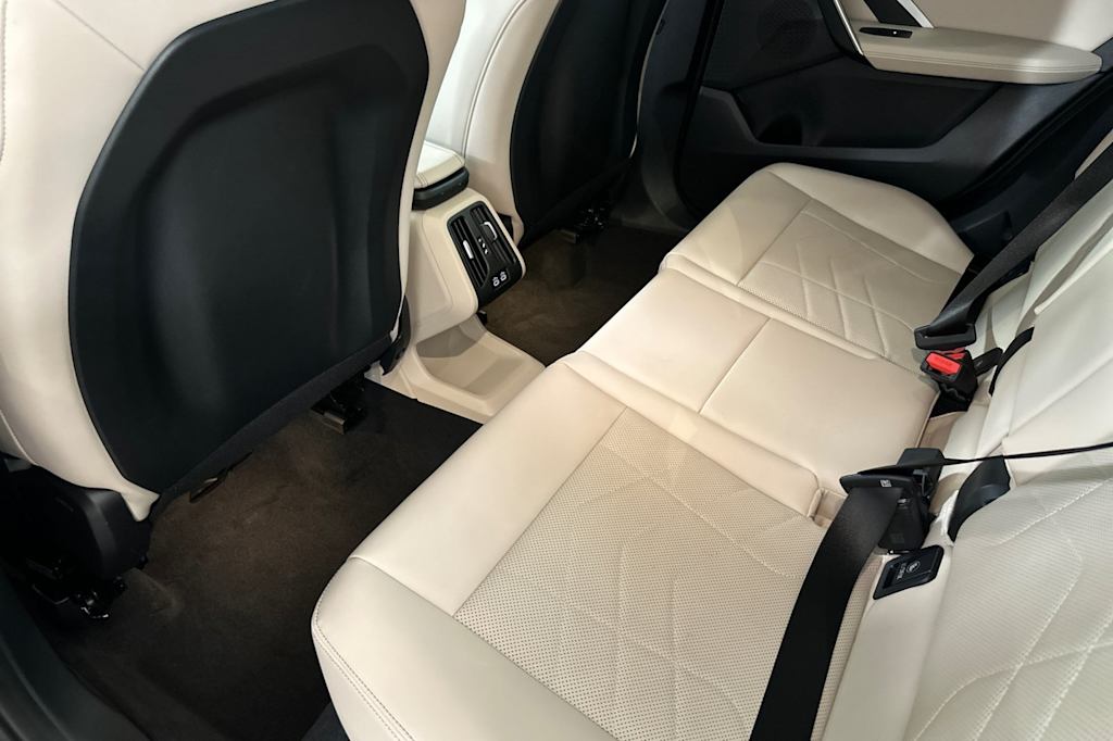 Thumbnail: 2025 BMW X2 - 9