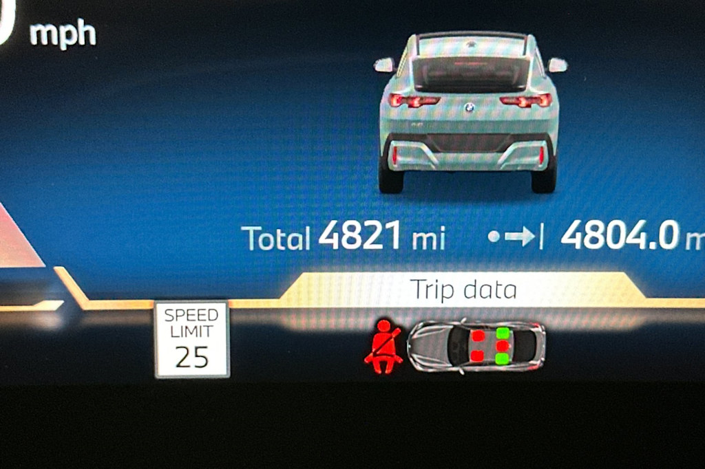 Thumbnail: 2025 BMW X2 - 27