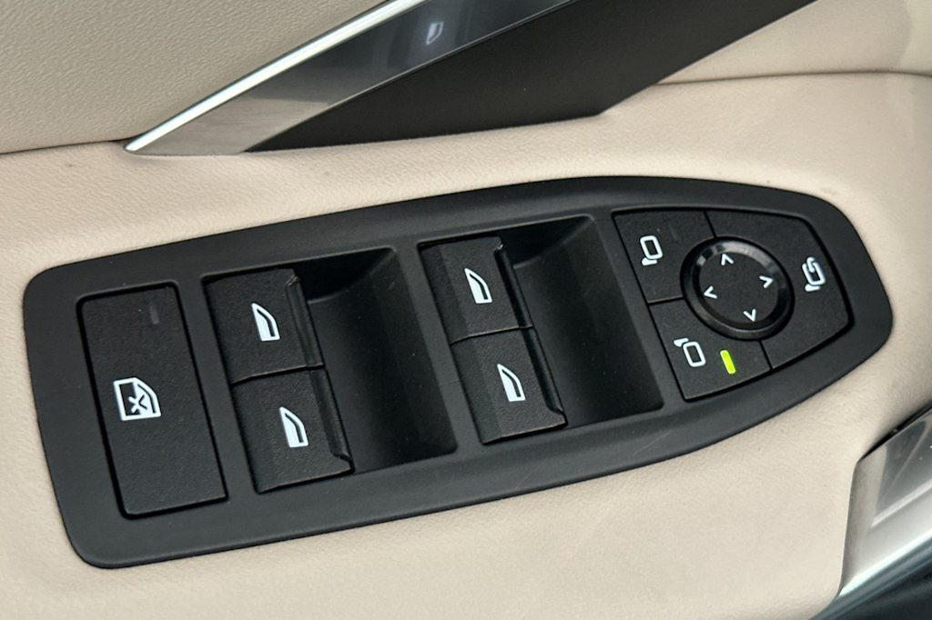 Thumbnail: 2025 BMW X2 - 20