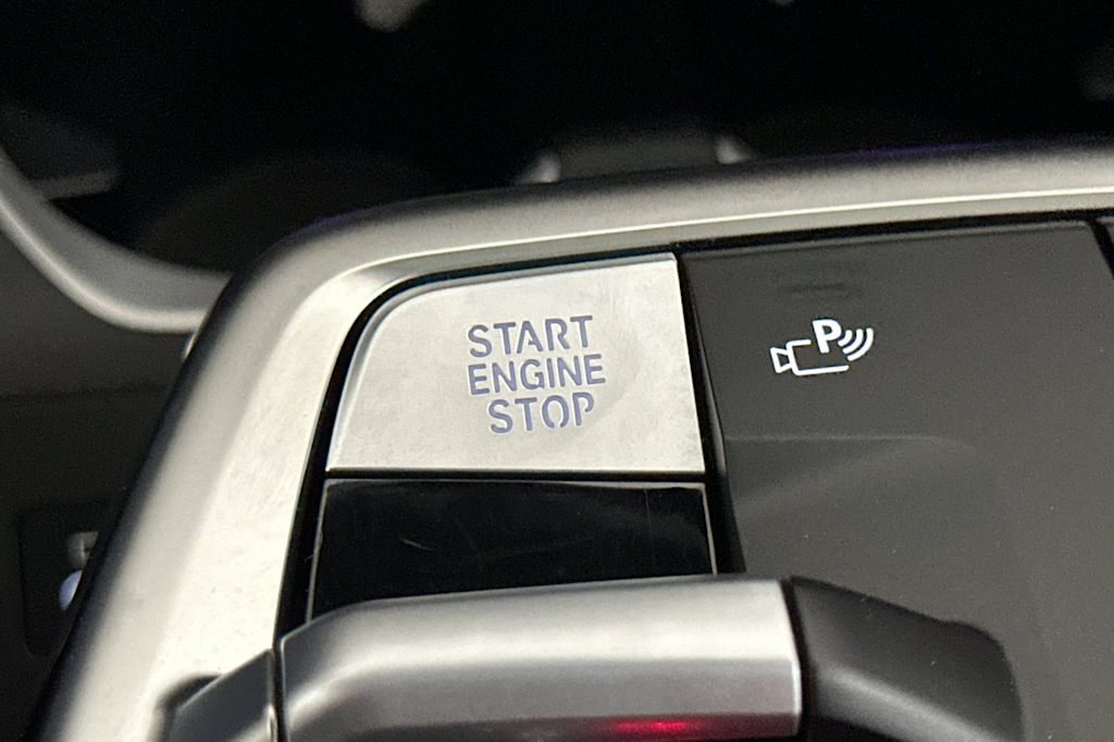 Thumbnail: 2025 BMW X2 - 17