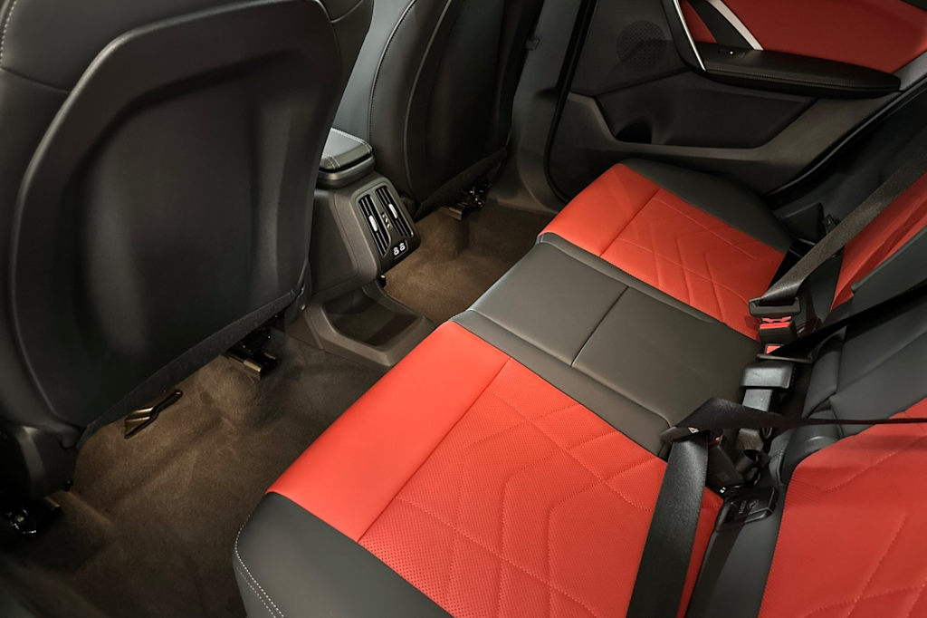 Thumbnail: 2025 BMW X2 - 11