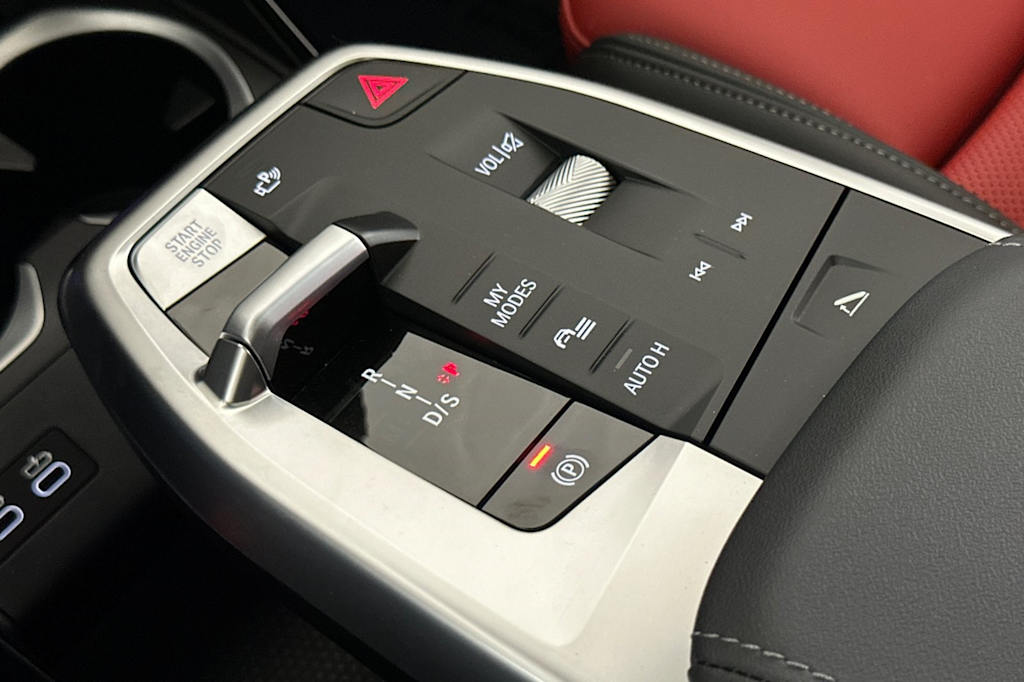 Thumbnail: 2025 BMW X2 - 14