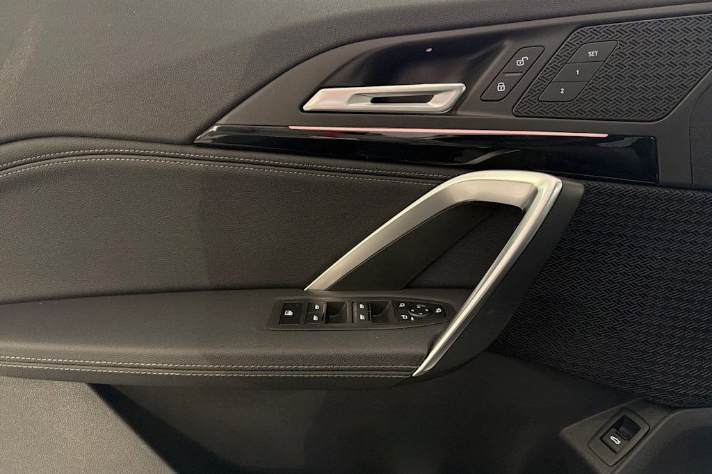 Thumbnail: 2023 BMW X1 - 21