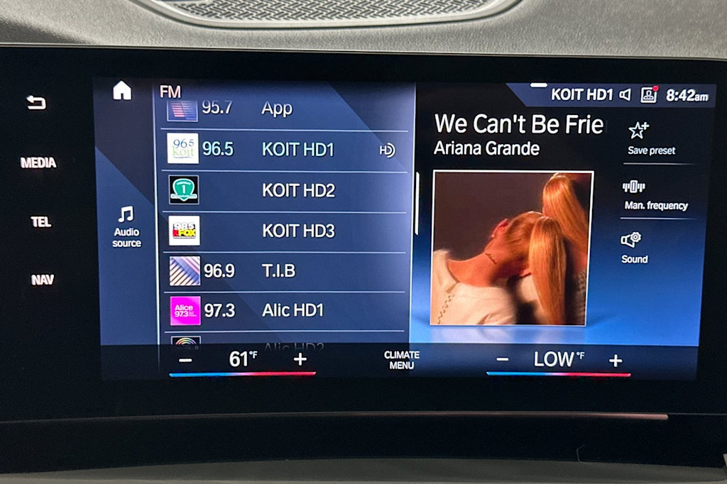 Thumbnail: 2023 BMW X1 - 13