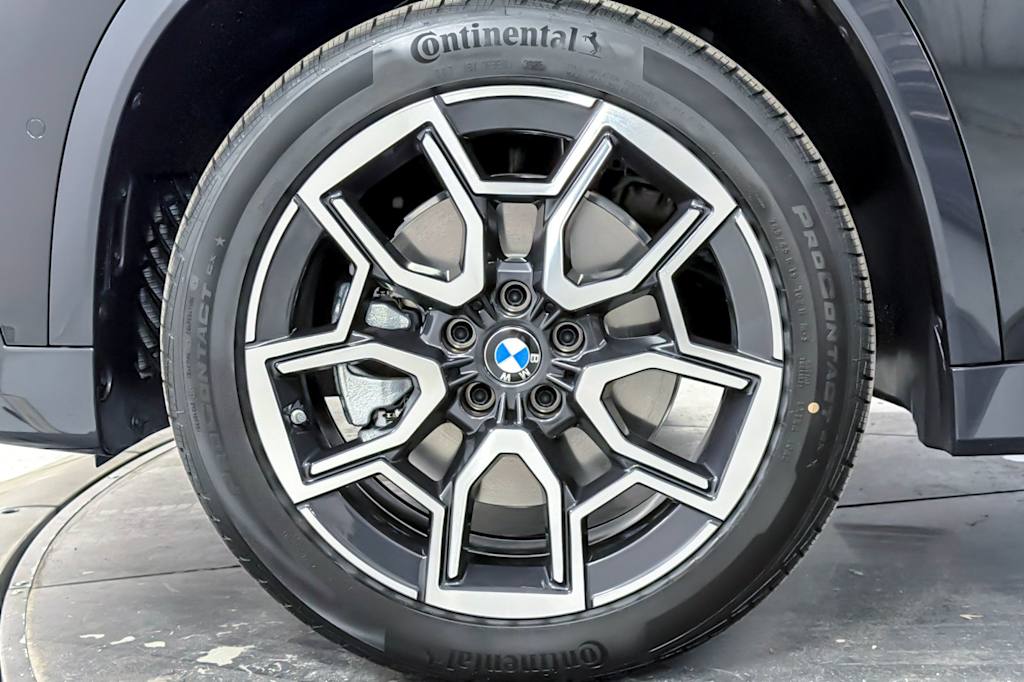 Thumbnail: 2026 BMW X1 - 8