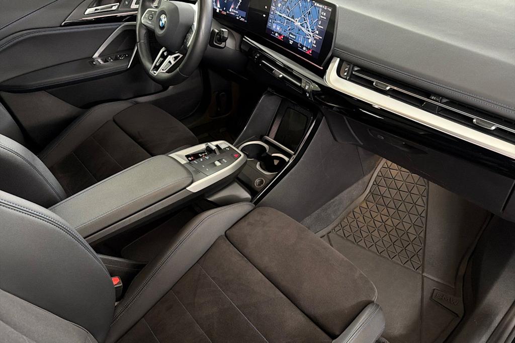 Thumbnail: 2023 BMW X1 - 12