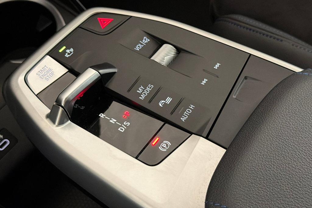 Thumbnail: 2023 BMW X1 - 14