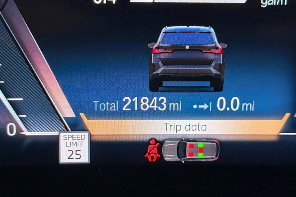 Thumbnail: 2023 BMW X1 - 17