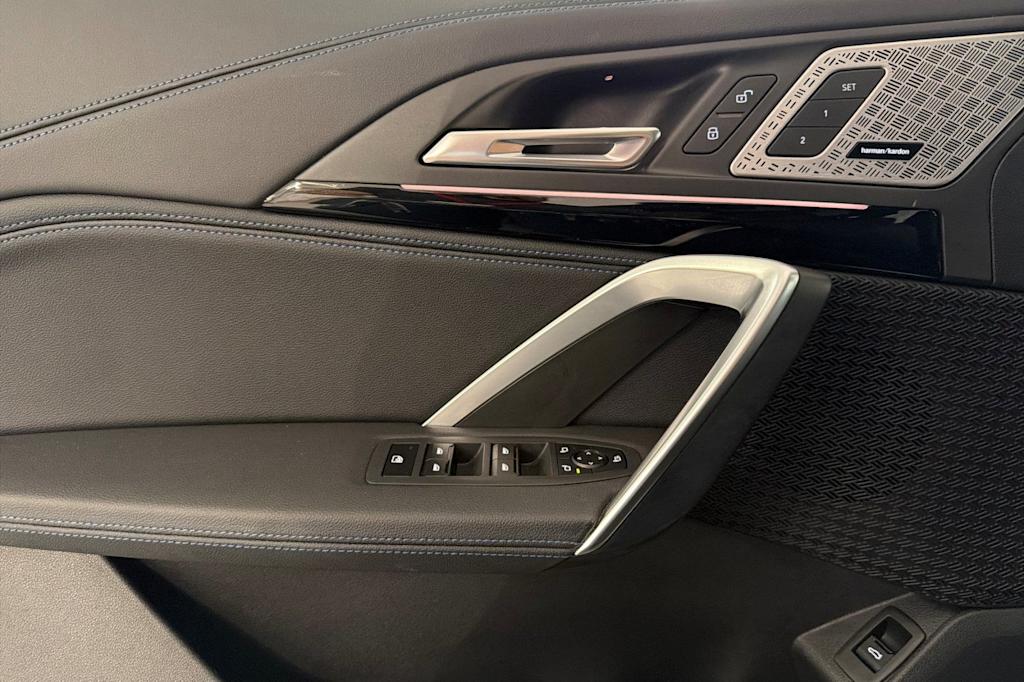 Thumbnail: 2023 BMW X1 - 22