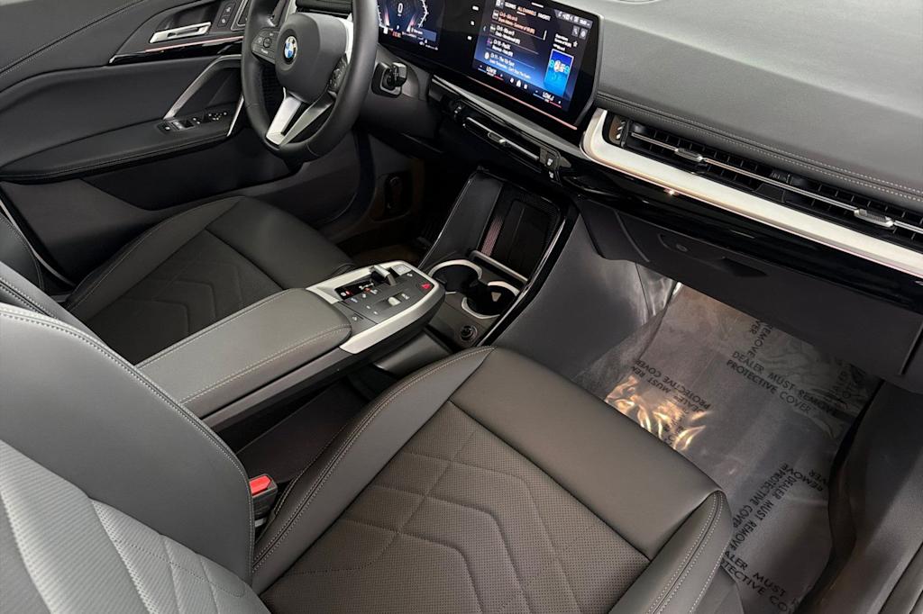 Thumbnail: 2026 BMW X1 - 10