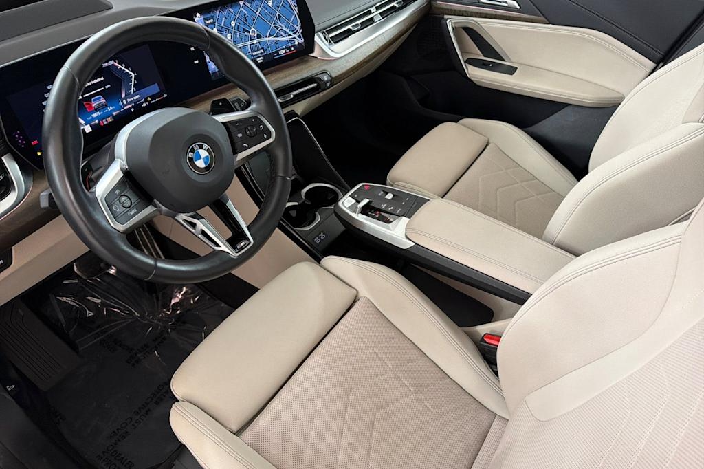 Thumbnail: 2023 BMW X1 - 10