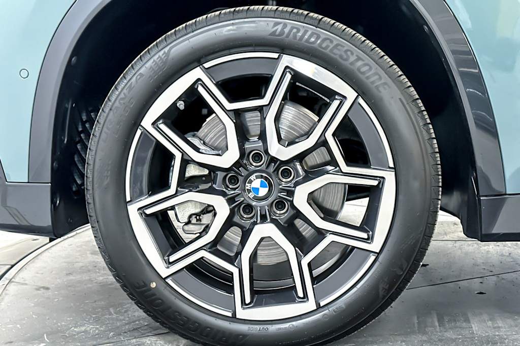 Thumbnail: 2026 BMW X1 - 8