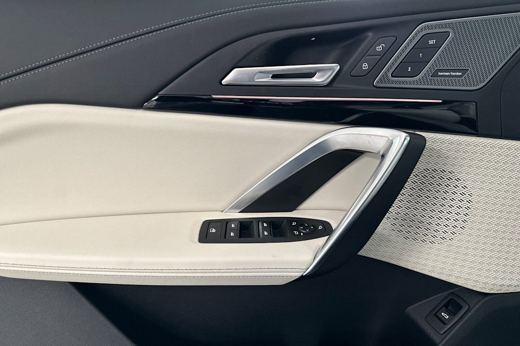 Thumbnail: 2026 BMW X1 - 20
