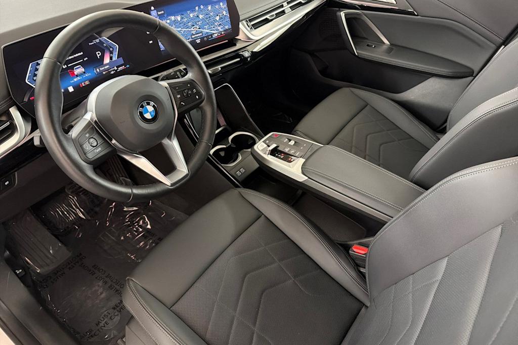 Thumbnail: 2023 BMW X1 - 10