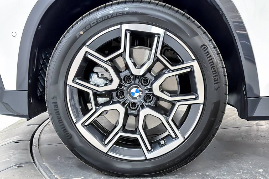 Thumbnail: 2026 BMW X1 - 8