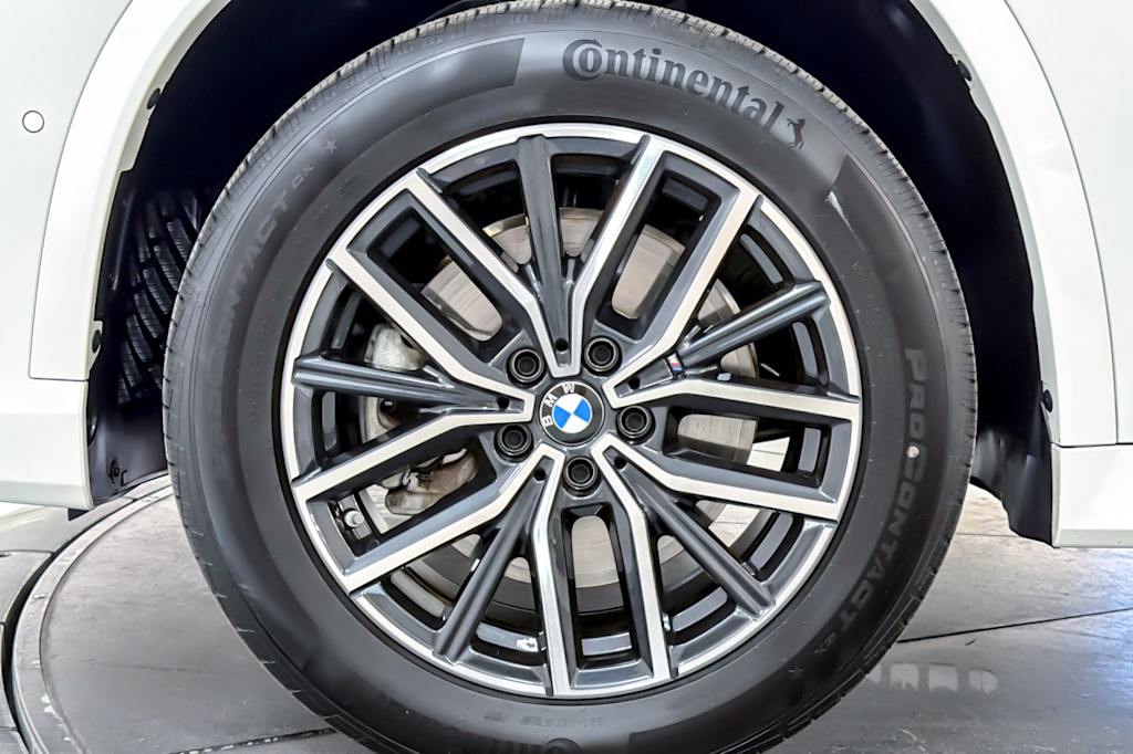 Thumbnail: 2026 BMW X1 - 8