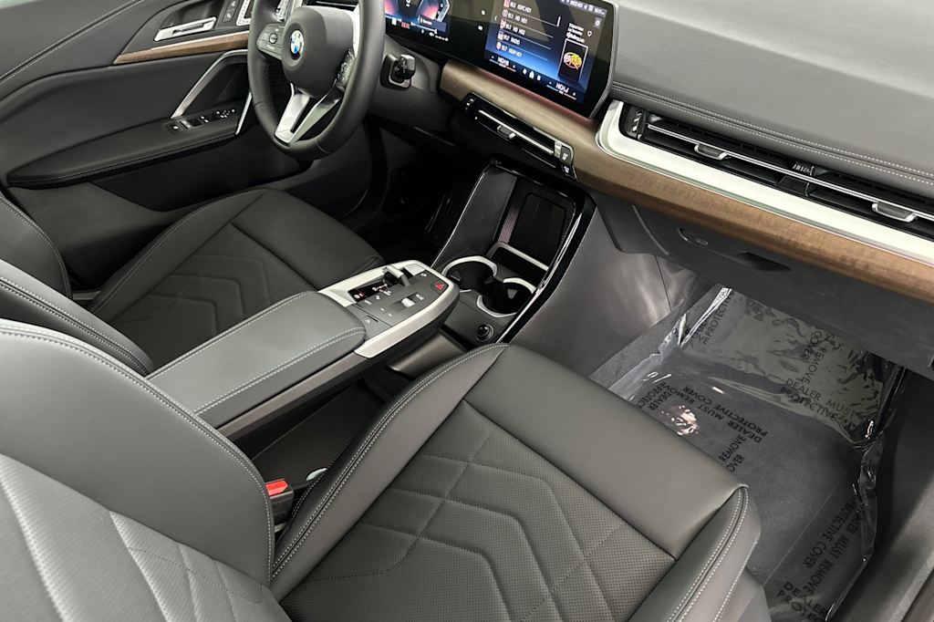 Thumbnail: 2025 BMW X1 - 11