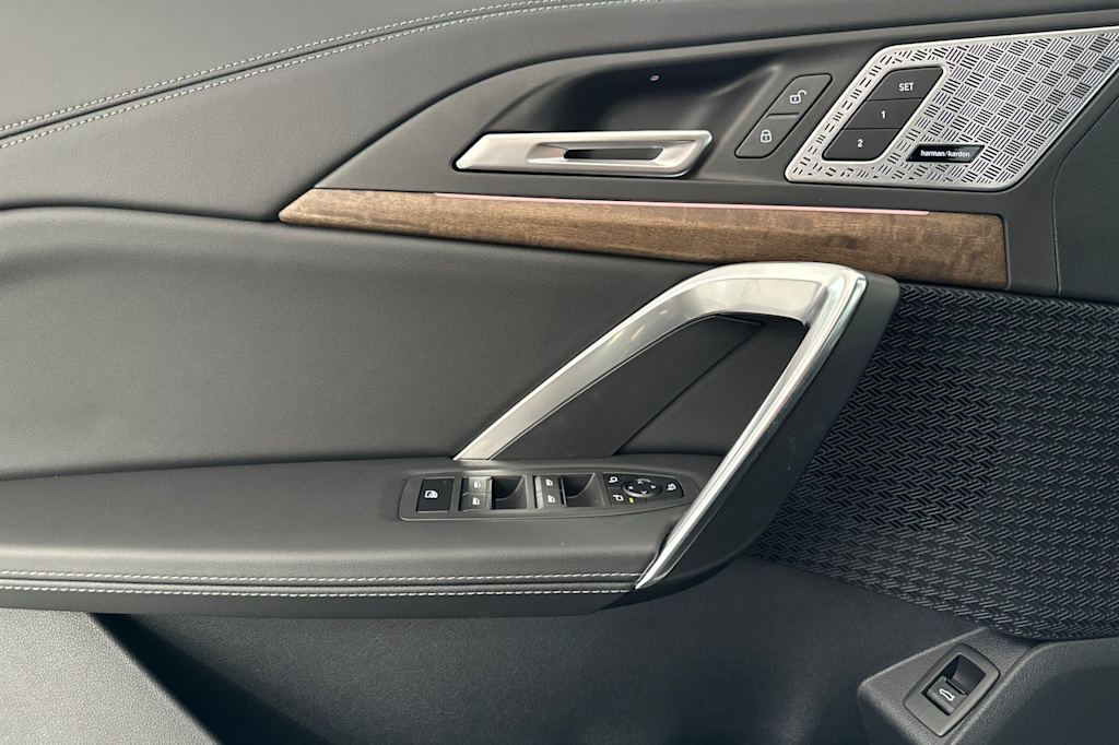 Thumbnail: 2025 BMW X1 - 20