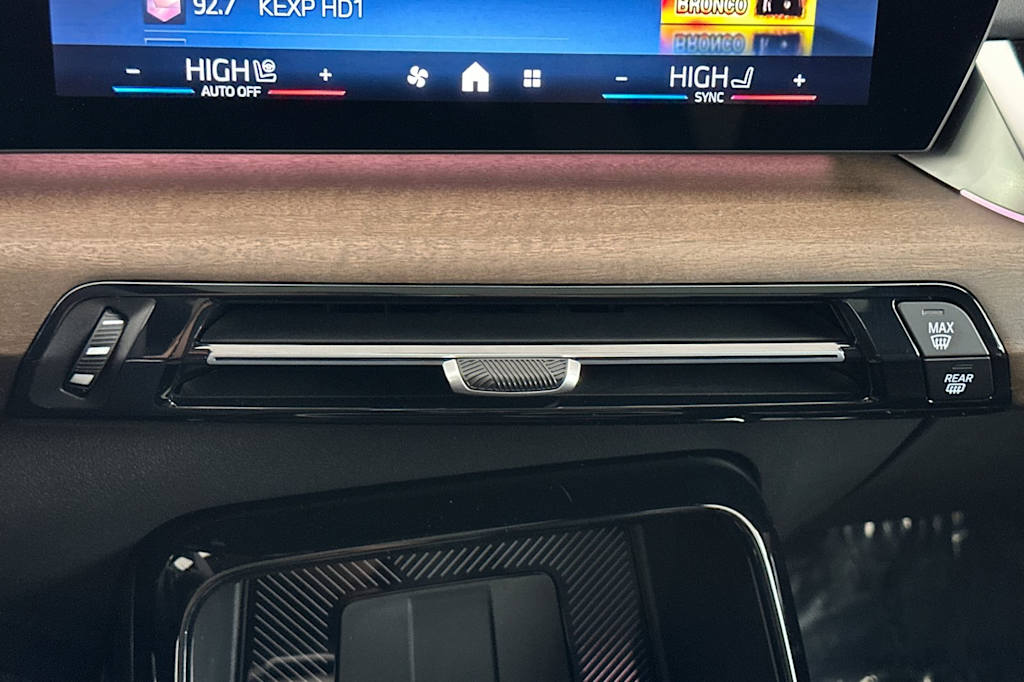 Thumbnail: 2025 BMW X1 - 24