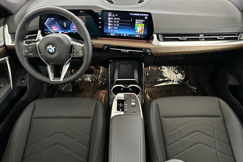 Thumbnail: 2025 BMW X1 - 2