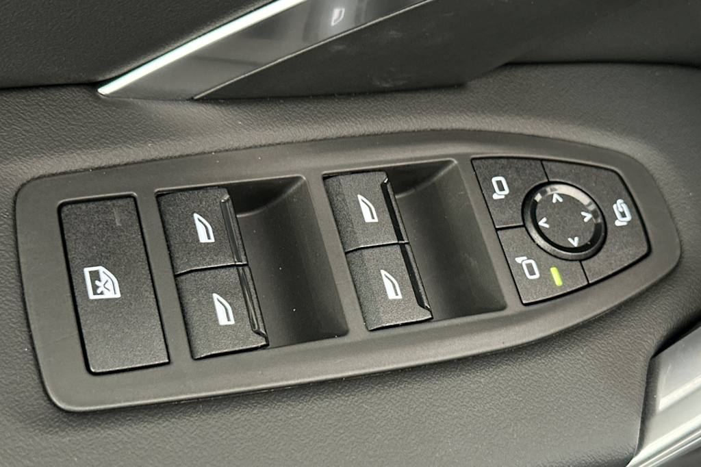 Thumbnail: 2025 BMW X1 - 21