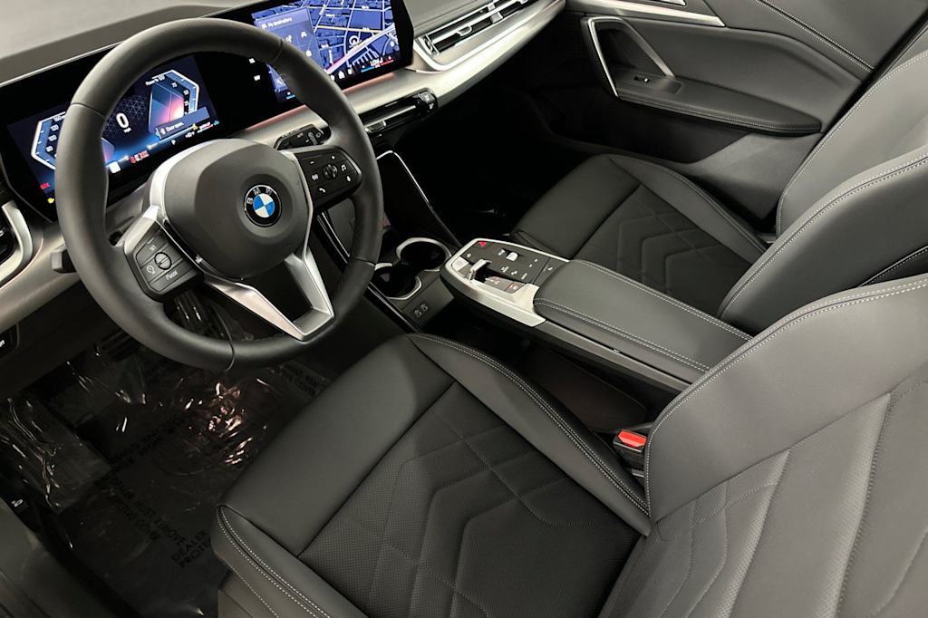 Thumbnail: 2026 BMW X1 - 10