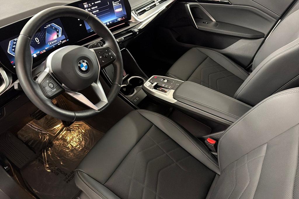 Thumbnail: 2026 BMW X1 - 10