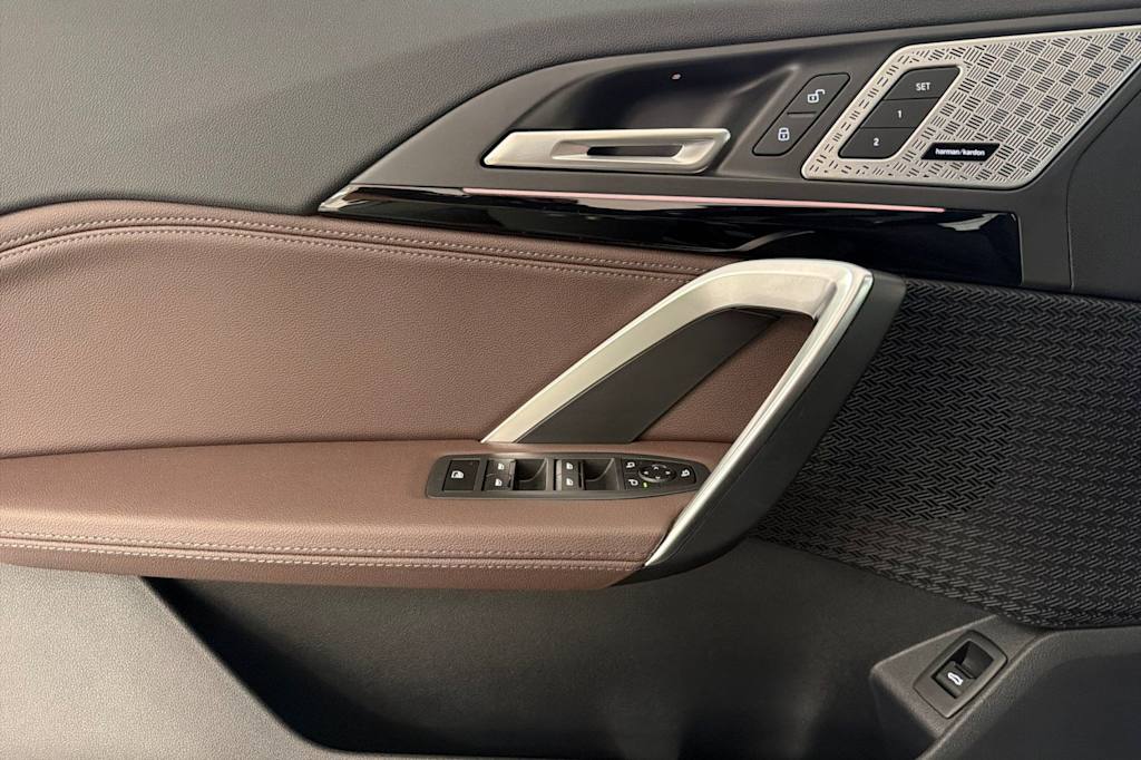 Thumbnail: 2023 BMW X1 - 21