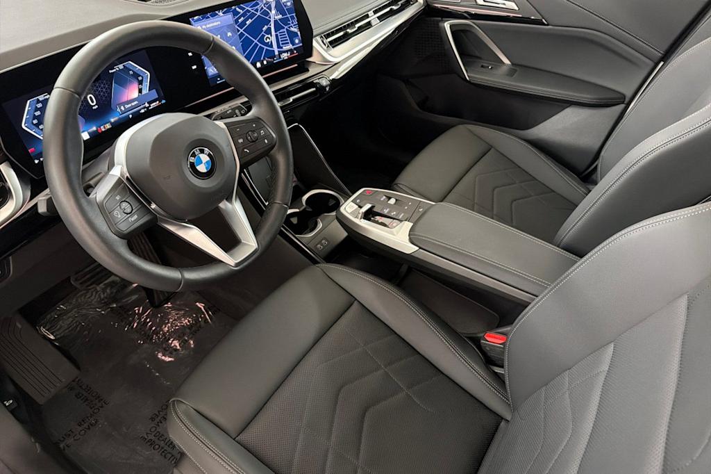 Thumbnail: 2026 BMW X1 - 10