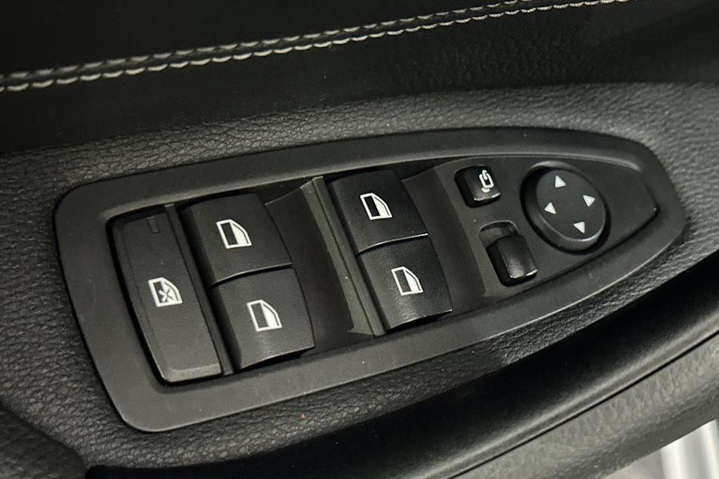 Thumbnail: 2018 BMW X1 - 22