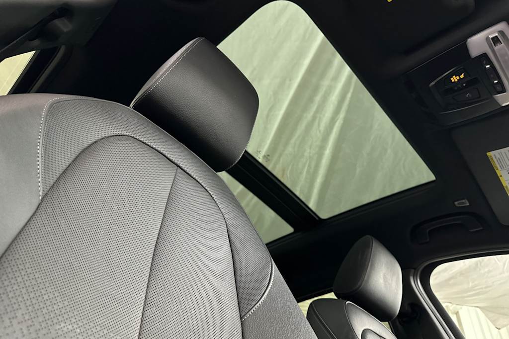 Thumbnail: 2018 BMW X1 - 23