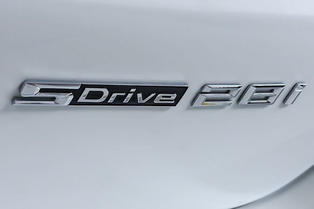 Thumbnail: 2021 BMW X1 - 7