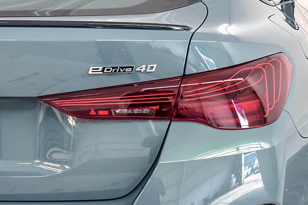 Thumbnail: 2025 BMW i4 - 27
