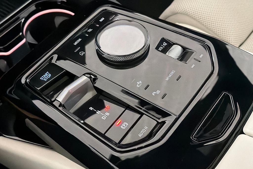 Thumbnail: 2024 BMW i5 - 15
