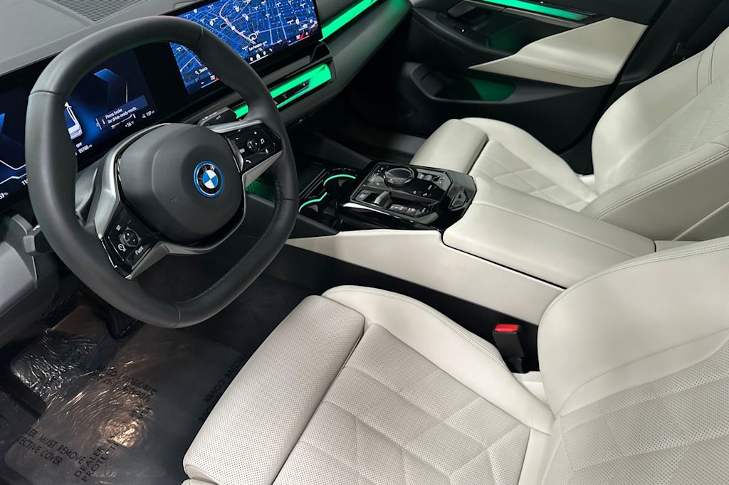 2024 BMW i5 eDrive40 8