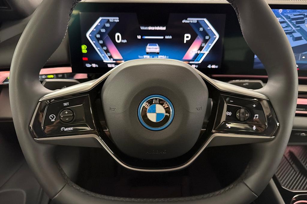 Thumbnail: 2024 BMW i5 - 27