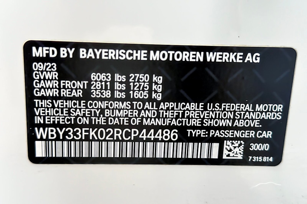 Thumbnail: 2024 BMW i5 - 17