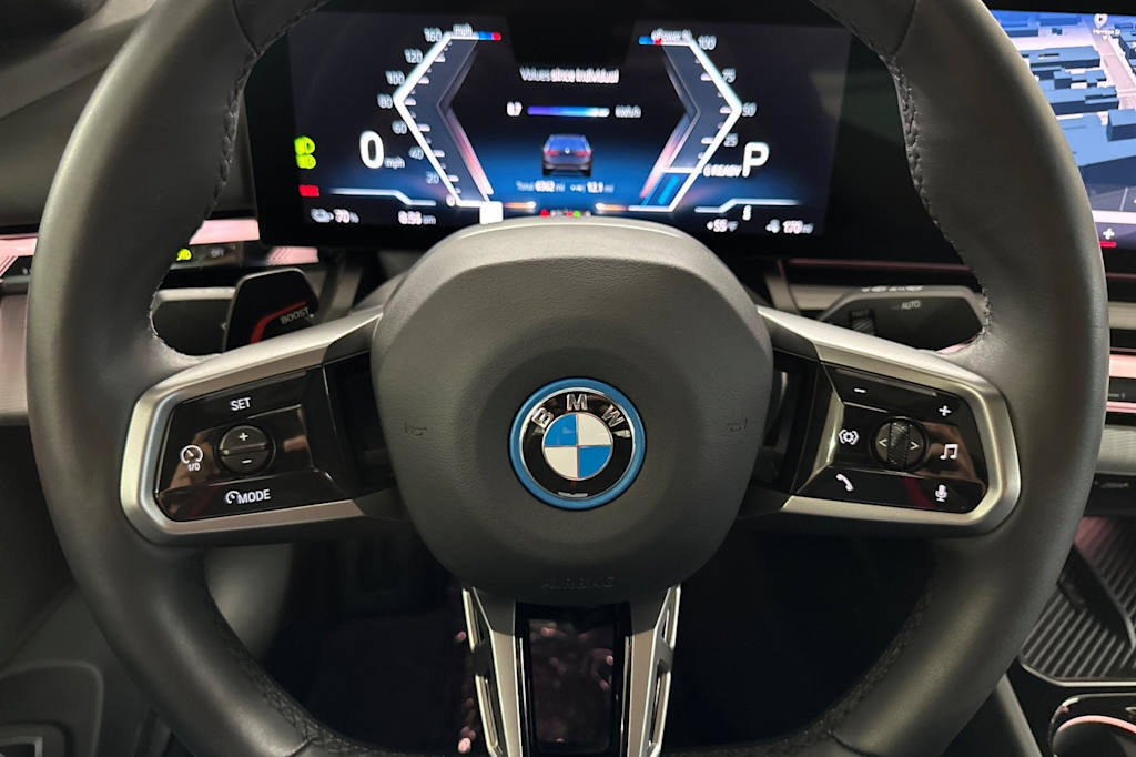 2024 BMW i5 eDrive40 26