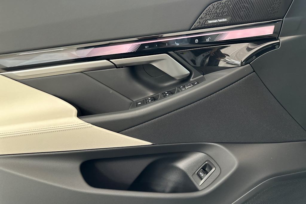 2024 BMW i5 eDrive40 20