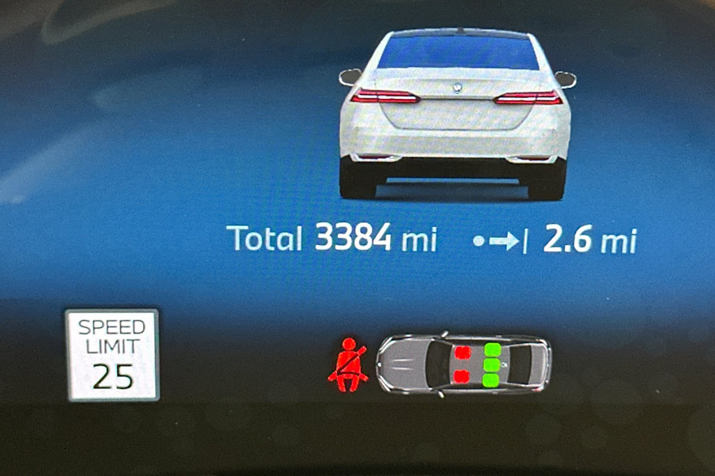 2024 BMW i5 eDrive40 15