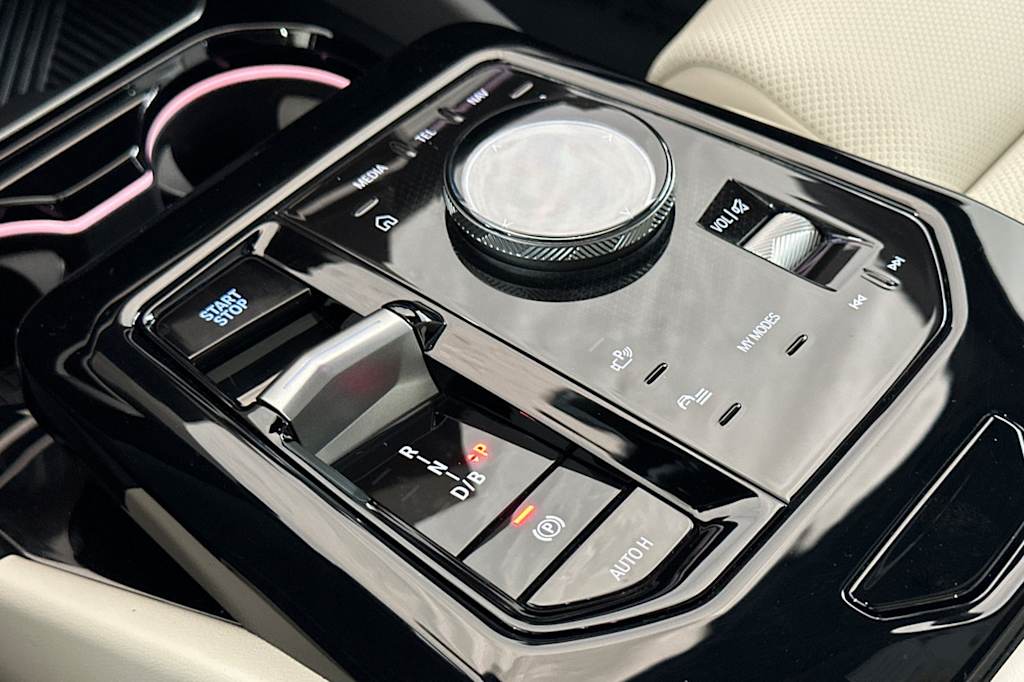 2024 BMW i5 eDrive40 13