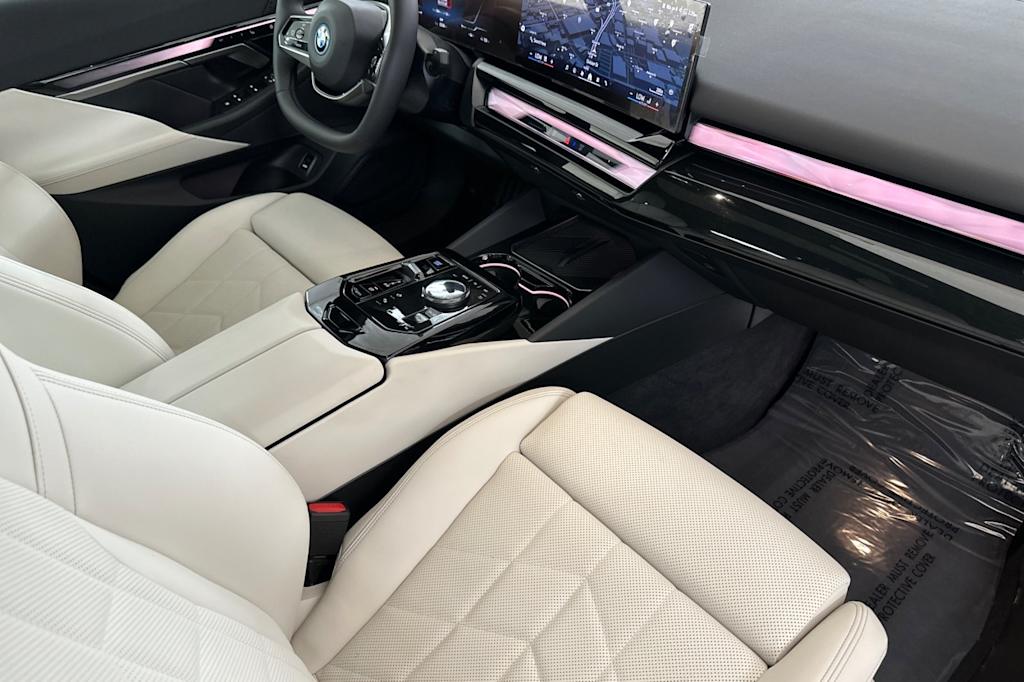 2024 BMW i5 eDrive40 9