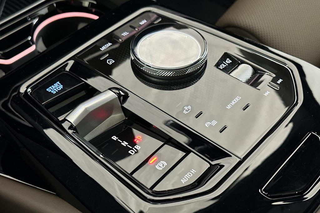 2024 BMW i5 eDrive40 13