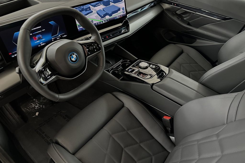 2024 BMW i5 eDrive40 8