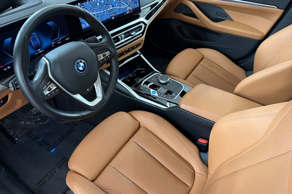 Thumbnail: 2023 BMW i4 - 9